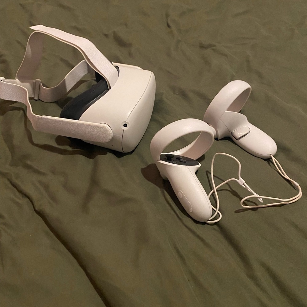 Oculus Quest - Picture 3 of 4